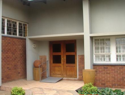 3-PANEL-WOOD-GLASS-DOUBLE-DOOR