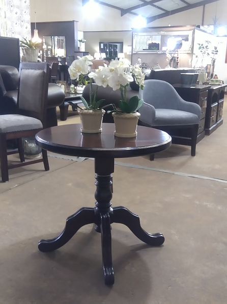 LOUIS-ROUND-LAMP-TABLE