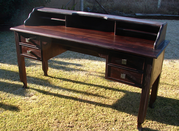 WRITING-TABLE-FLUTED-LEG