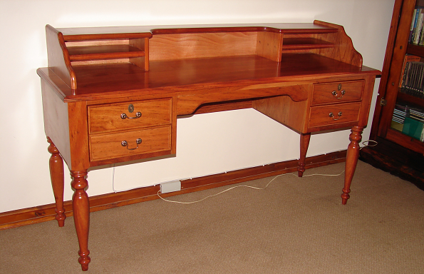 WRITING-TABLE-TURNED-LEG-Teak-2