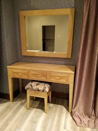 TSIDI-DRESSING-TABLE