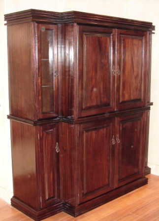 LIQUOR-CABINET-CROWN-HEAVY