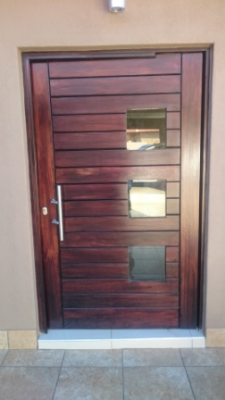 EMILE-DOOR
