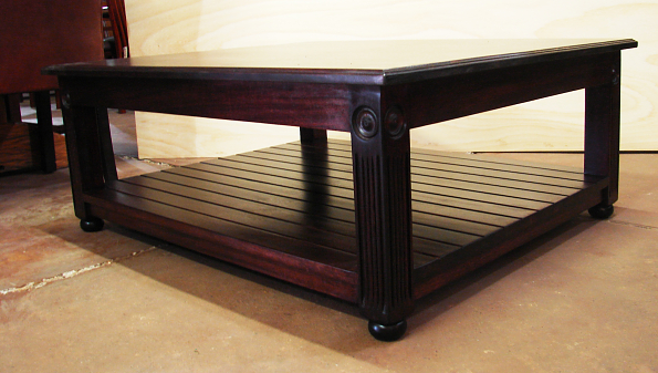 COFFEE-TABLE-LILY