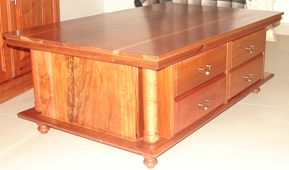 COFFEE-TABLE-PORTLAND-Rhodesian-Teak