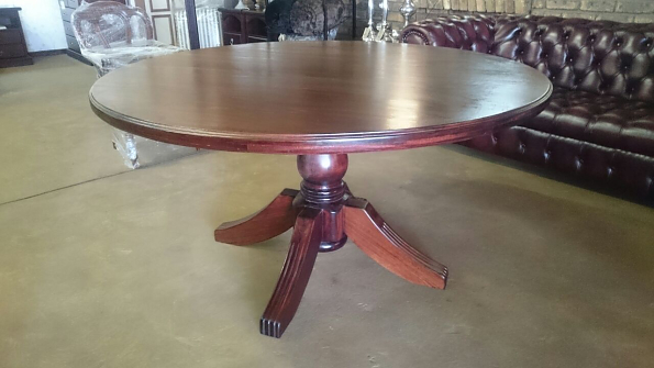 CONFERENCE-TABLE-R-1.5m