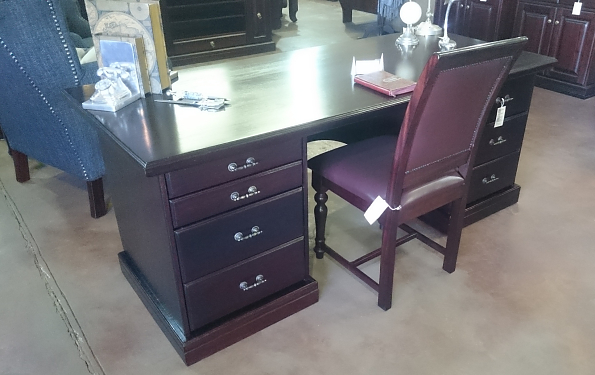 SR-DESK-Closed-2