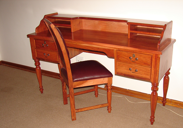 WRITING-TABLE-TURNED-LEG-Teak-3