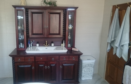 Bathroom-Cabinet-Annalene
