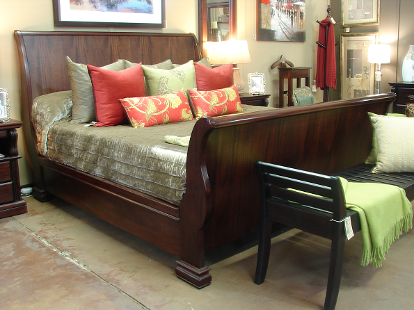 SLEIGH-BED-HIGH-FOOT-END