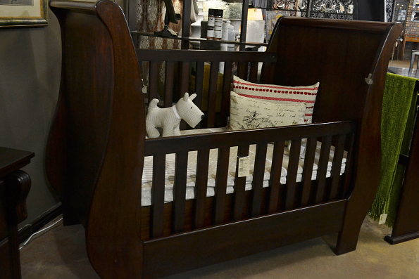 SLEIGH-COT