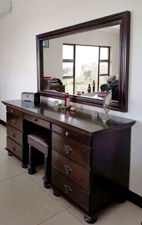 CHARLES-DRESSING-TABLE