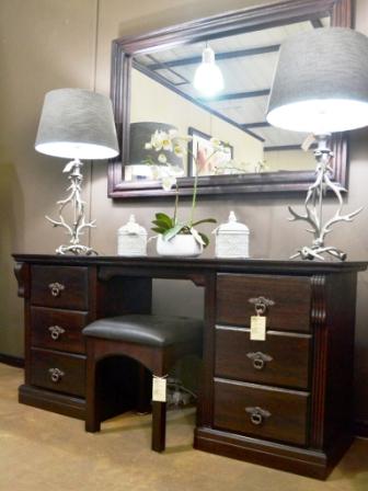 CILLIERS-DRESSING-TABLE-3-small