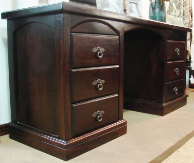 ERWIN-DRESSING-TABLE